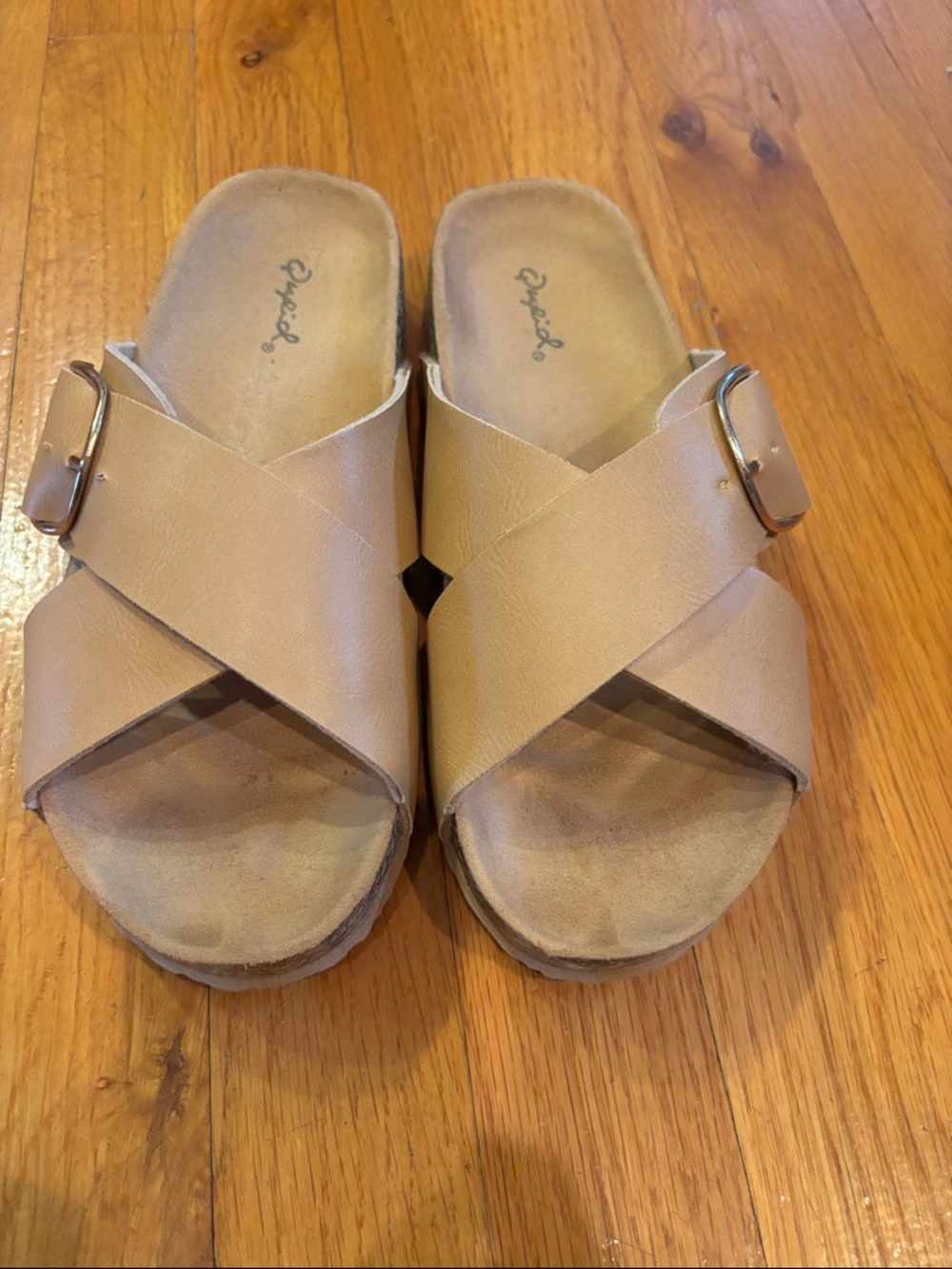 Qupid Beige Crisscross Big Buckle Slide Sandals Size 6 New